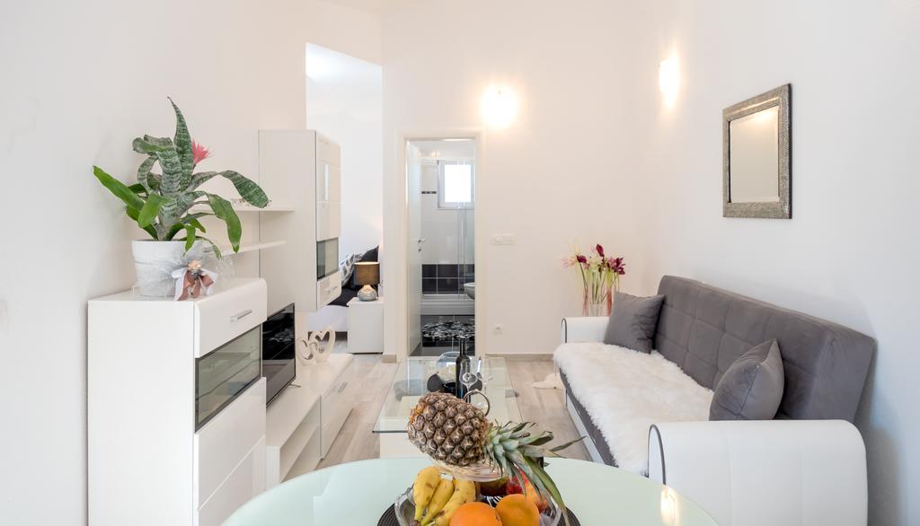 Apartment Antonio Baška Voda Buitenkant foto