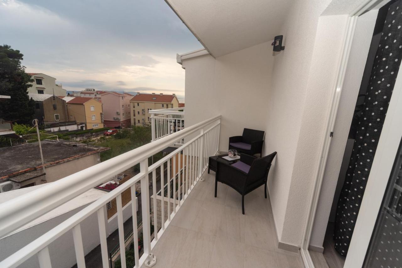 Apartment Antonio Baška Voda Buitenkant foto