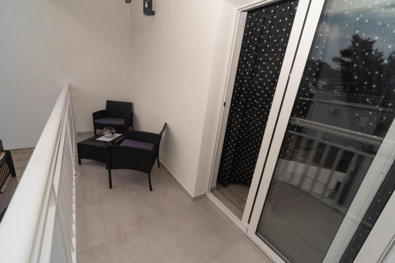 Apartment Antonio Baška Voda Buitenkant foto